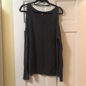 Vince Camuto “cold shoulder” long sleeve shirt.